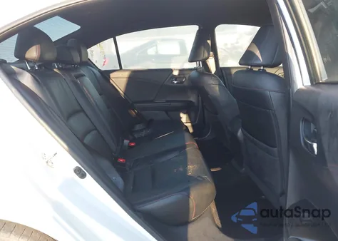 2017 Honda Accord Sport Se z USA, uszkodzony, nr VIN 1HGCR2F13HA273326